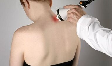 Trattamento del dolore nel collo delle procedure fisioterapiche